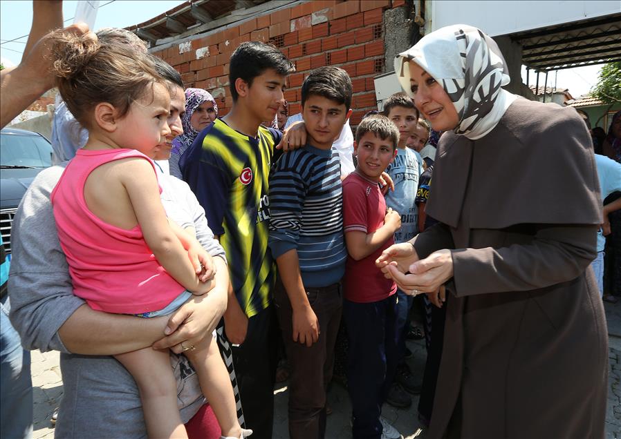 Cumhurbaşkanı Gül'ün eşi Hayrünnisa Gül Soma'da