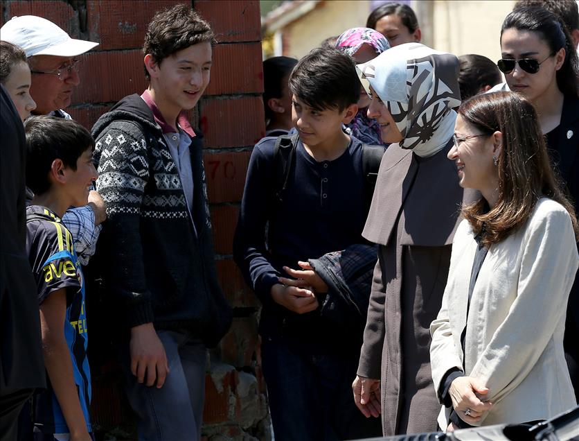 Cumhurbaşkanı Abdullah Gül'ün eşi Hayrünnisa Gül, Soma'da