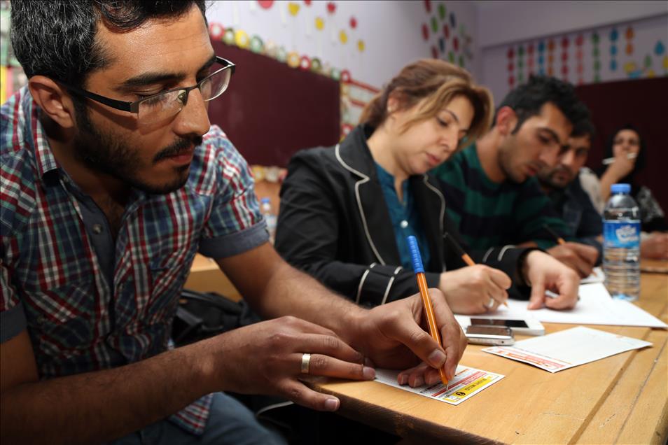 Bazı yerlerde yenilenen seçimler