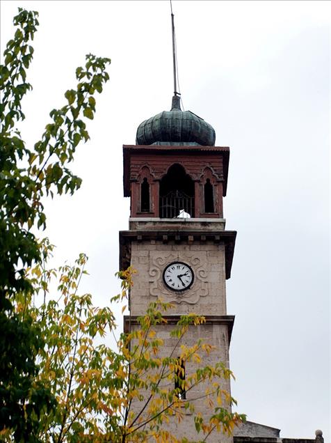 Zamanın tanığı saat kuleleri  