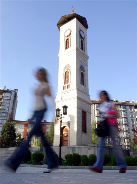 Zamanın tanığı saat kuleleri