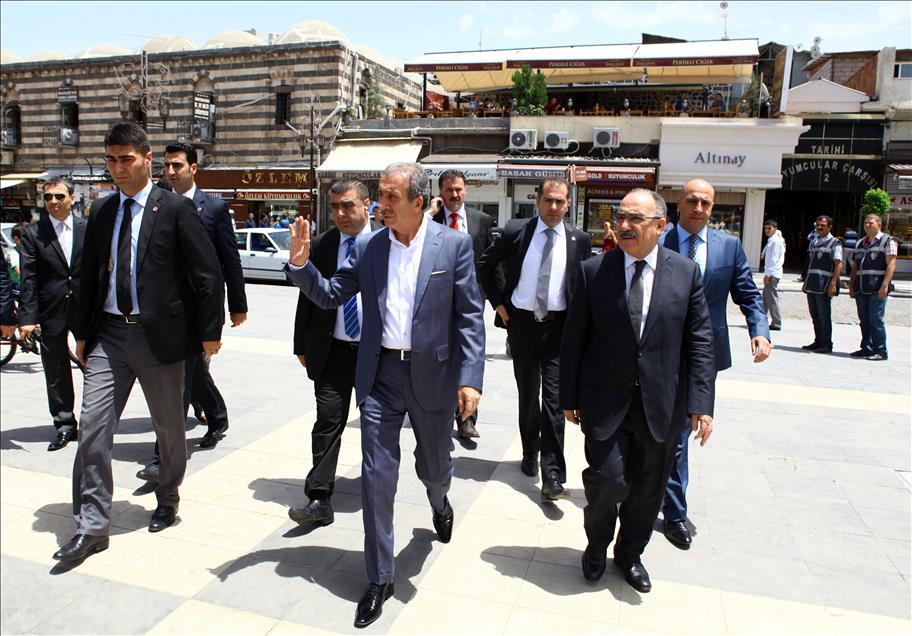 bakanlar diyarbakir da anadolu ajansi