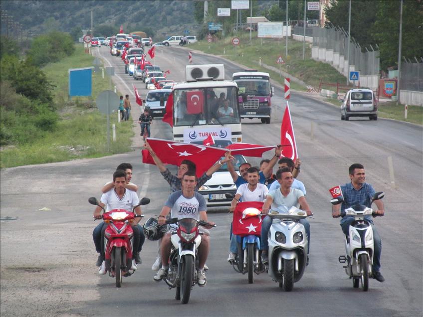 Turhal'da bayrağa saygı konvoyu düzenlendi
