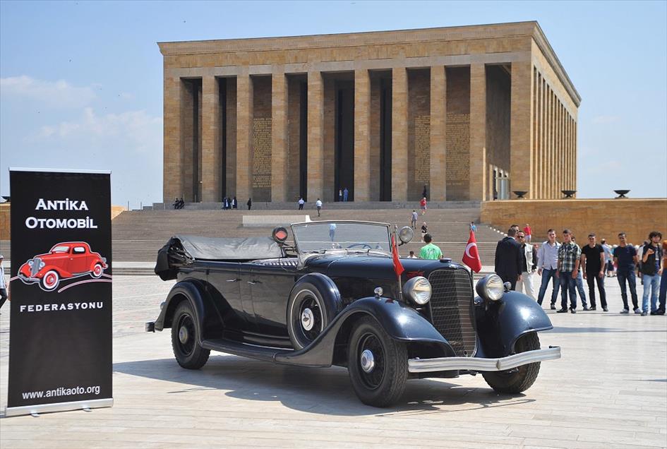 Ulu önder Atatürk'ün makam aracı restorasyona alındı