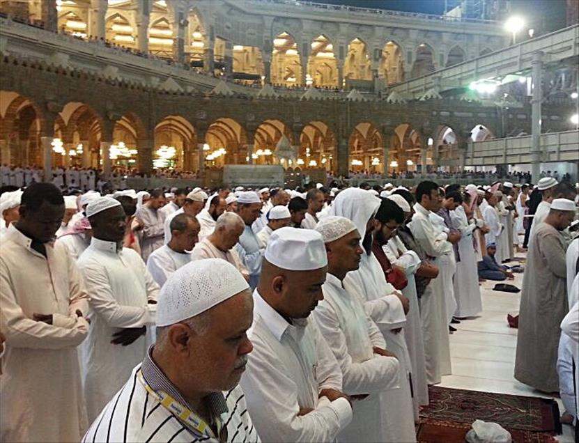 Kabe'de ilk Teravih Namazı kılındı