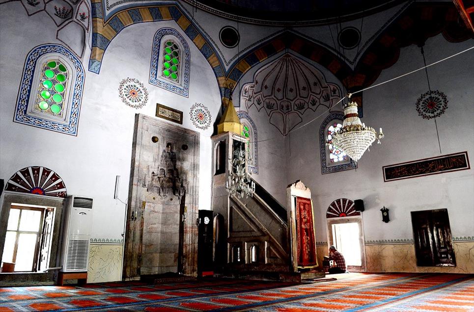 Sakarya'daki asırlık camiler, göz kamaştırıyor
