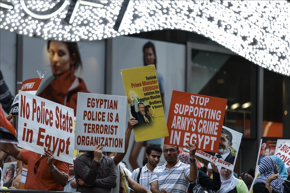 Times Meydanı'nda Mısır protestosu