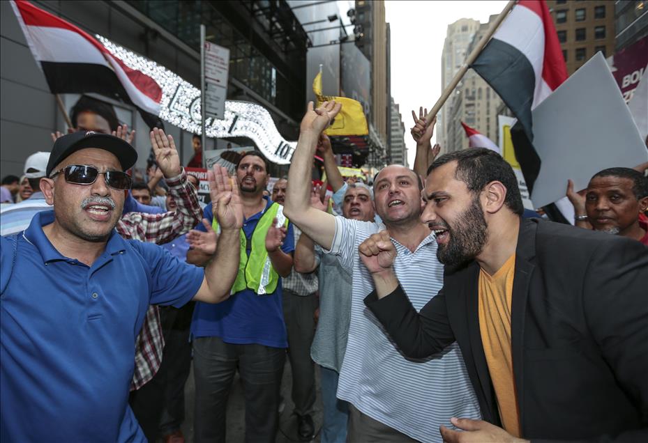Times Meydanı'nda Mısır protestosu