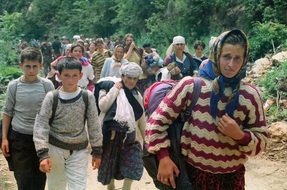"Srebrenitsa Cehennemi''nden kaçanların ölüm yürüyüşü