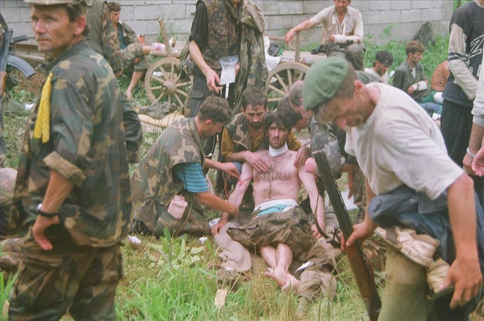 "Srebrenitsa Cehennemi''nden kaçanların ölüm yürüyüşü