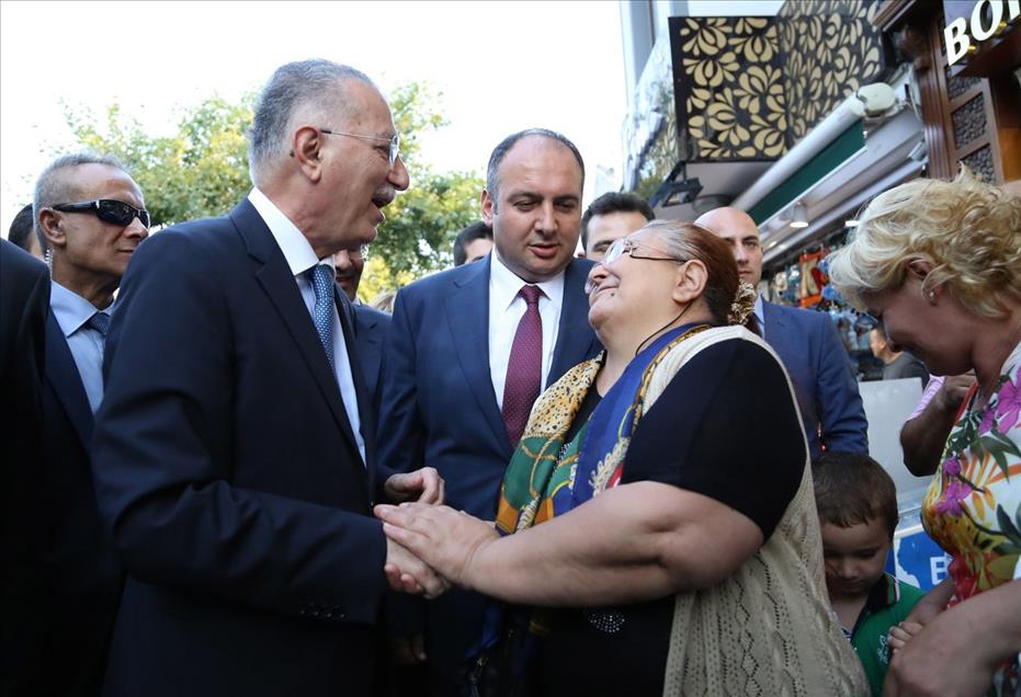 Cumhurbaşkanı adayı İhsanoğlu, İstanbul'da