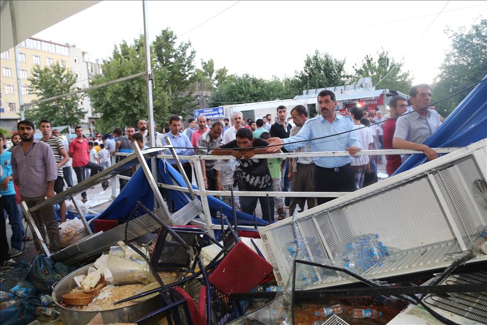 ABD Adana Konsolosluğu'nun iftar programı protesto edildi