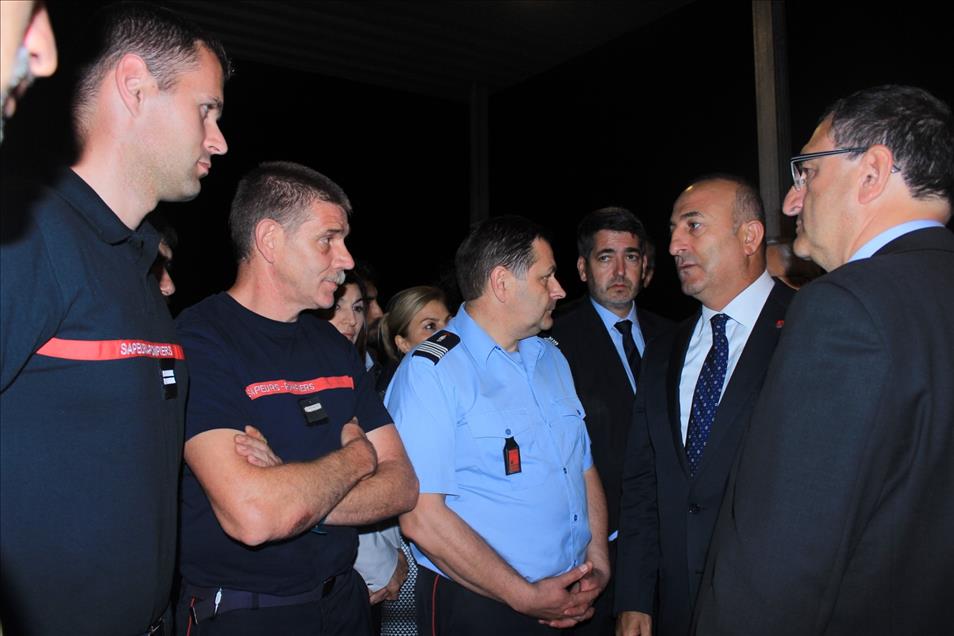 Fransa'daki yangında ölen Türk aile