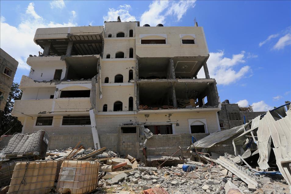 Palestinian's houses damaged by Israeli attack