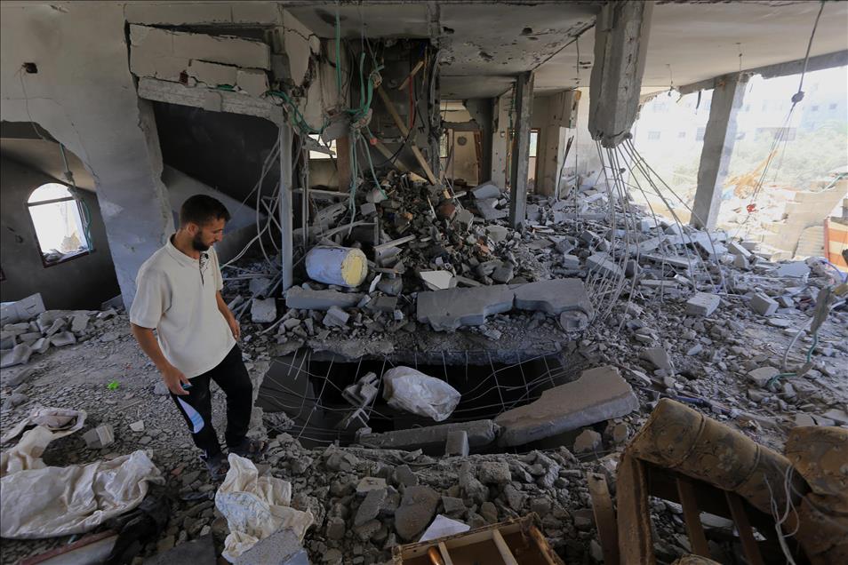 Palestinian's houses damaged by Israeli attack