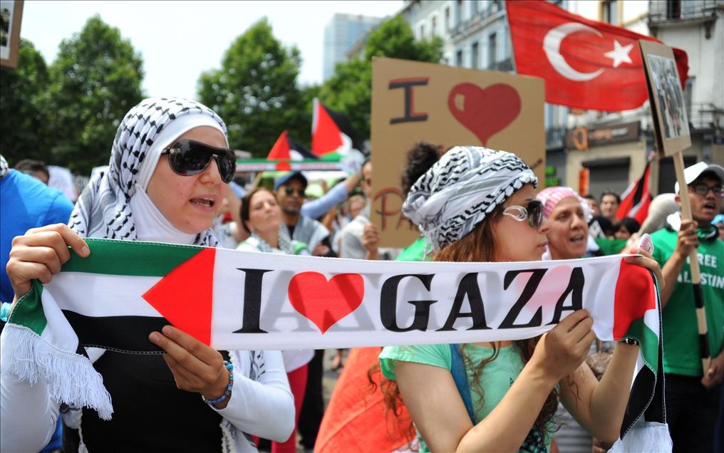 İsrail'in Gazze saldırıları Brüksel'de protesto edildi