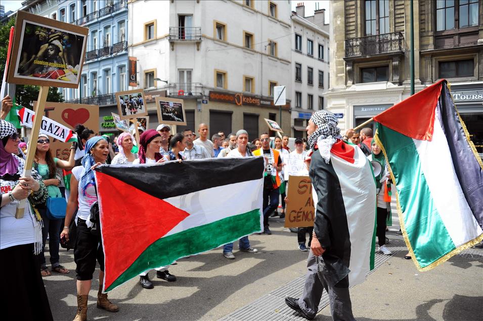 İsrail'in Gazze saldırıları Brüksel'de protesto edildi