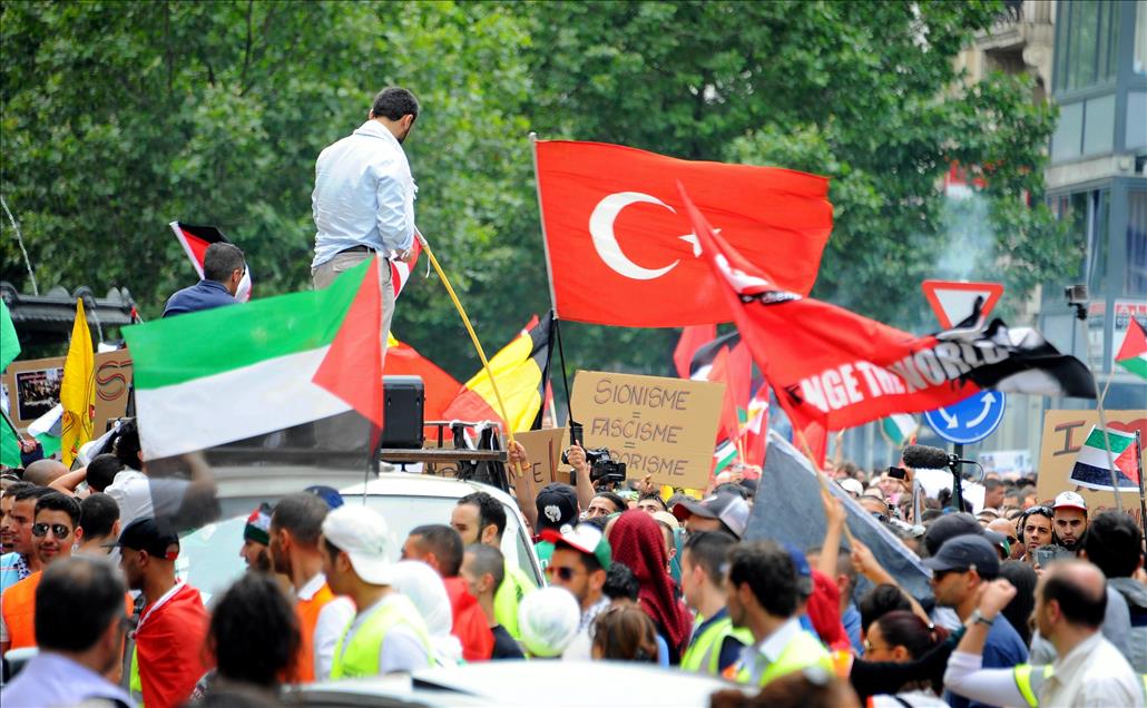 İsrail'in Gazze saldırıları Brüksel'de protesto edildi