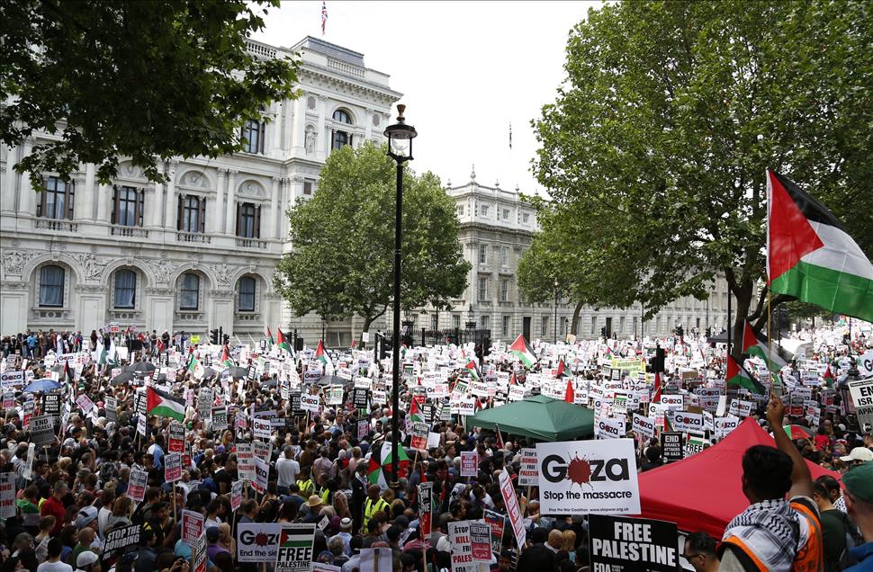 İsrail'in Gazze saldırılarının protesto edilmesi