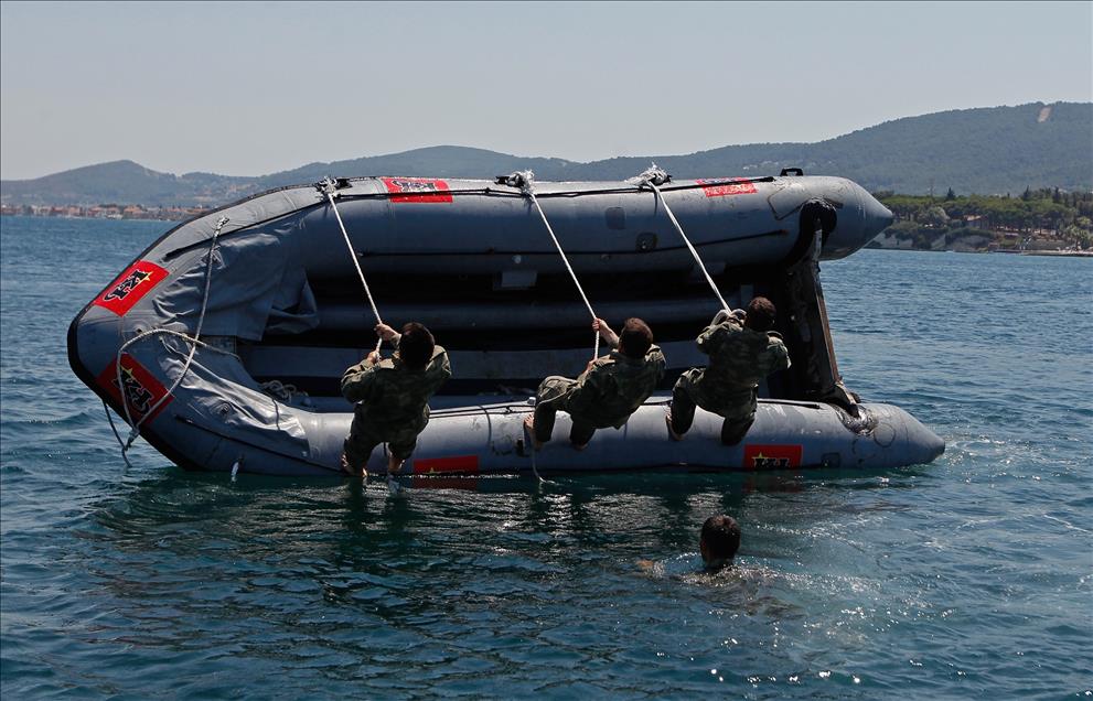 Harbiyelilerin "kutsal yuvada" zorlu eğitimi