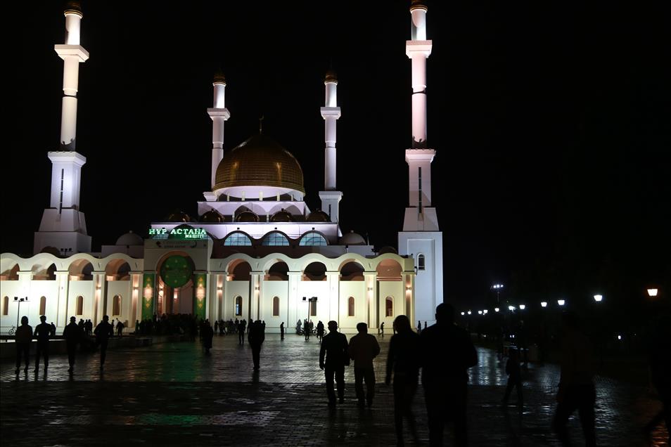 Kazakistan'da Kadir Gecesi