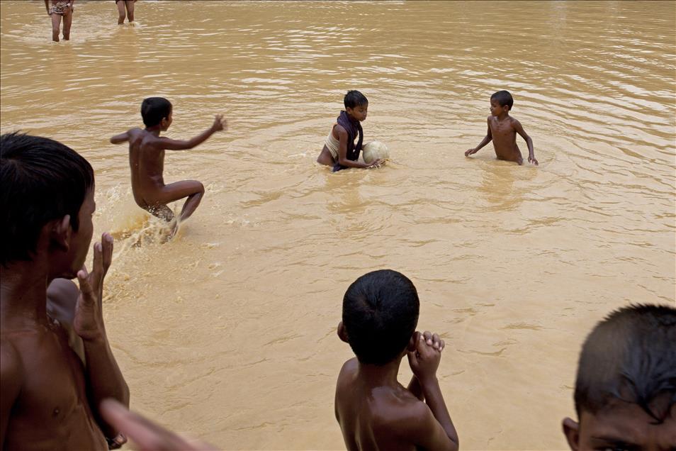 Refuge camp for Rohingya Muslims in Bangladesh