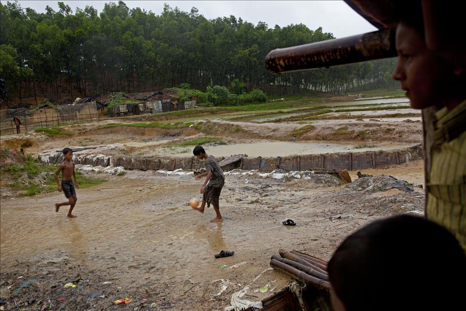 Refuge camp for Rohingya Muslims in Bangladesh