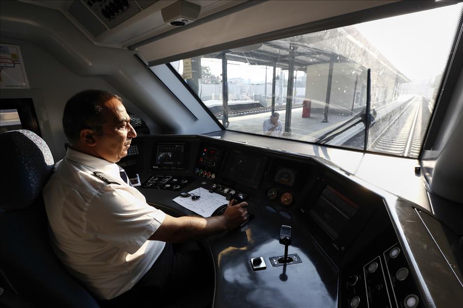 "Yüksek Hızlı Tren"in ilk İstanbul-Ankara seferi yapıldı