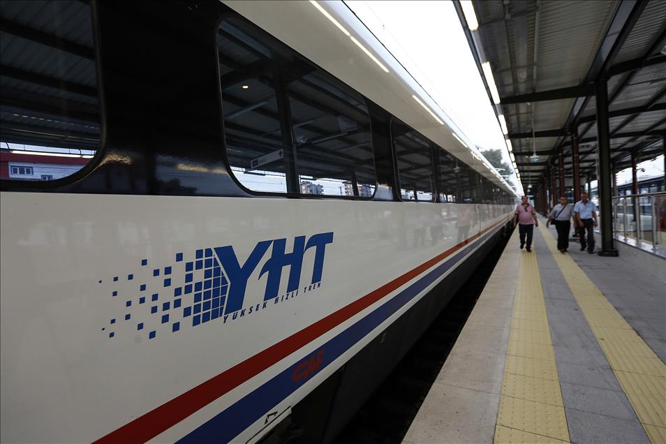 "Yüksek Hızlı Tren"in ilk İstanbul-Ankara seferi yapıldı