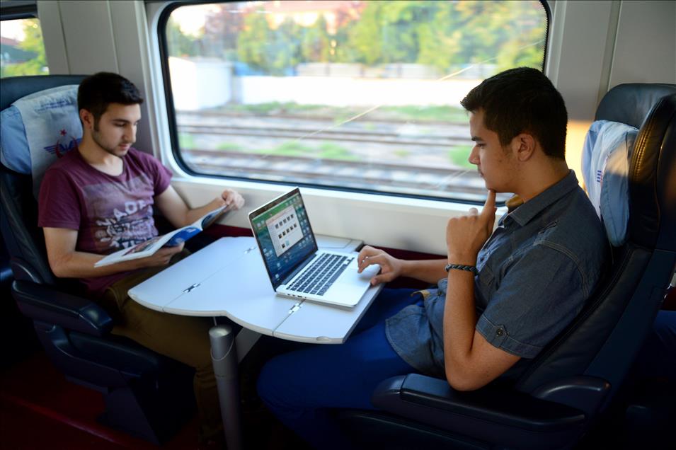 "Yüksek Hızlı Tren"in ilk Ankara-İstanbul seferi yapıldı