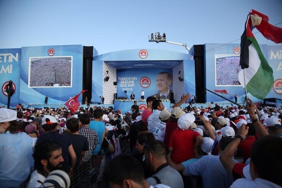 Cumhurbaşkanı adayı ve Başbakan Erdoğan'ın İstanbul mitingi