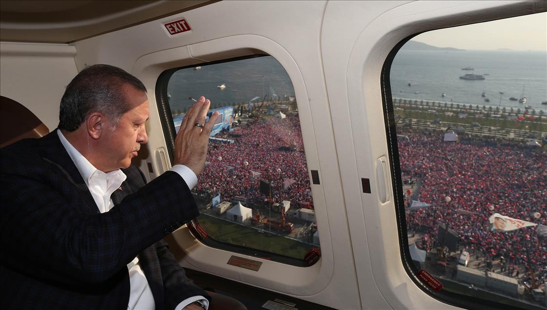 Cumhurbaşkanı adayı ve Başbakan Erdoğan'ın İstanbul mitingi