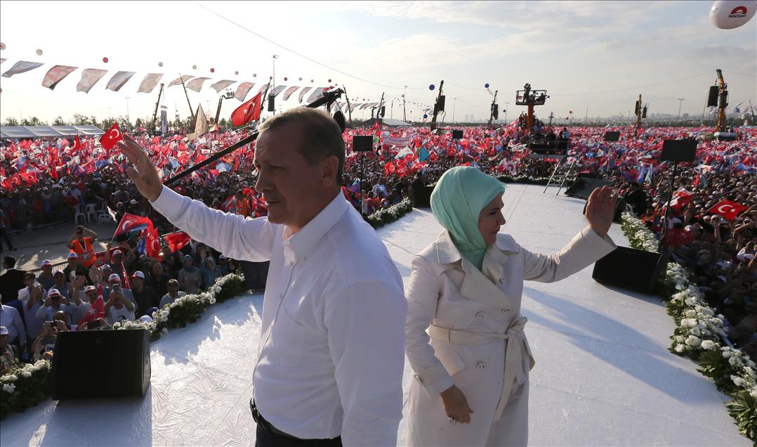 Cumhurbaşkanı adayı ve Başbakan Erdoğan'ın İstanbul mitingi