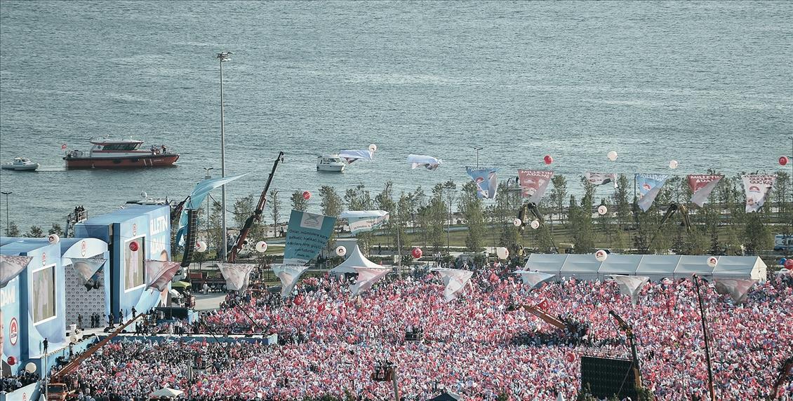 Cumhurbaşkanı adayı ve Başbakan Erdoğan'ın İstanbul mitingi