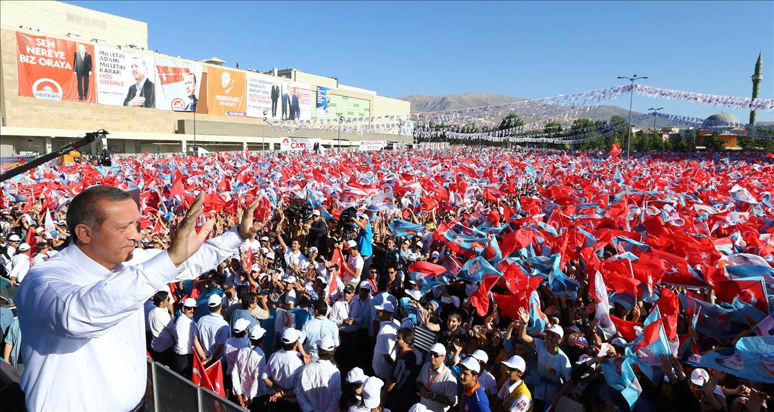 Cumhurbaşkanı adayı ve Başbakan Erdoğan'ın Malatya mitingi
