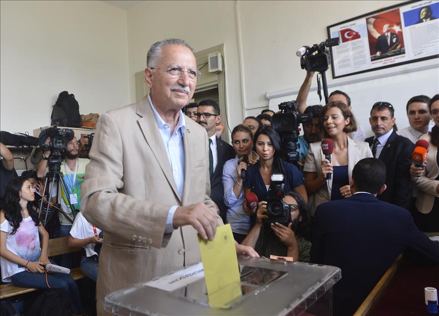 Cumhurbaşkanı adayı Ekmeleddin İhsanoğlu