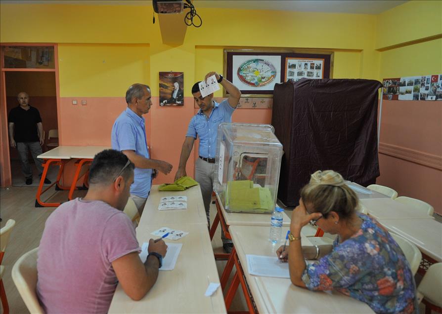 Türkiye cumhurbaşkanını seçiyor