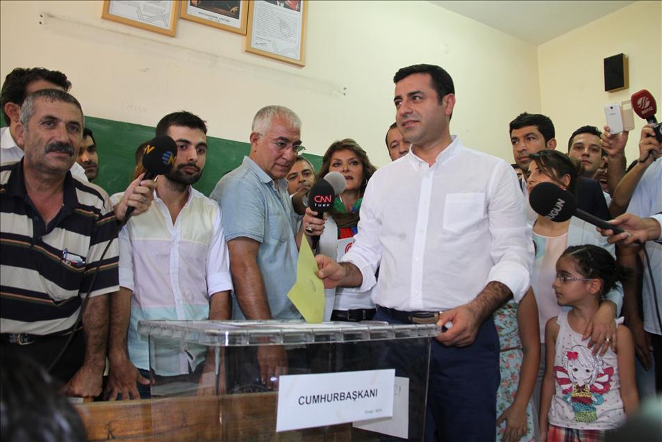 Cumhurbaşkanı adayı ve HDP Eş Genel Başkanı Selahattin Demirtaş