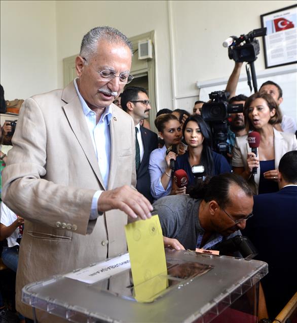 Cumhurbaşkanı adayı Ekmeleddin İhsanoğlu
