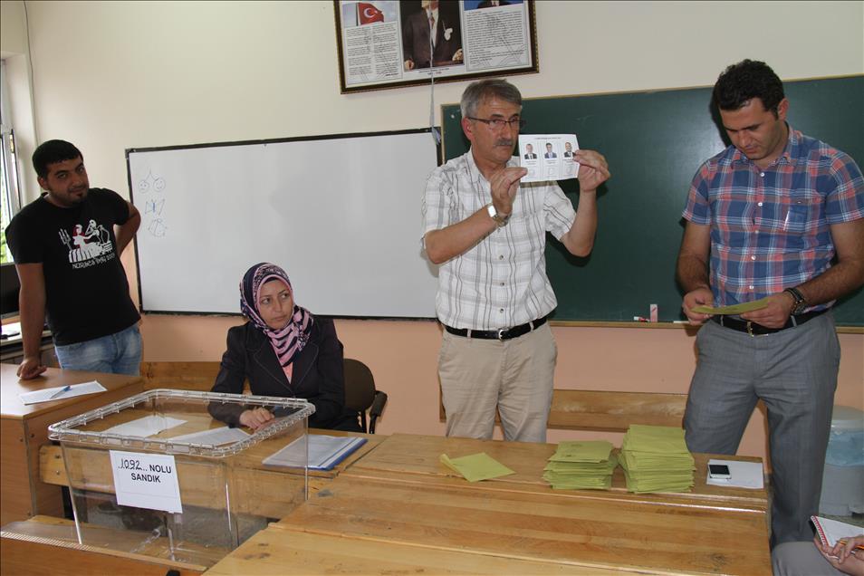 Türkiye cumhurbaşkanını seçiyor
