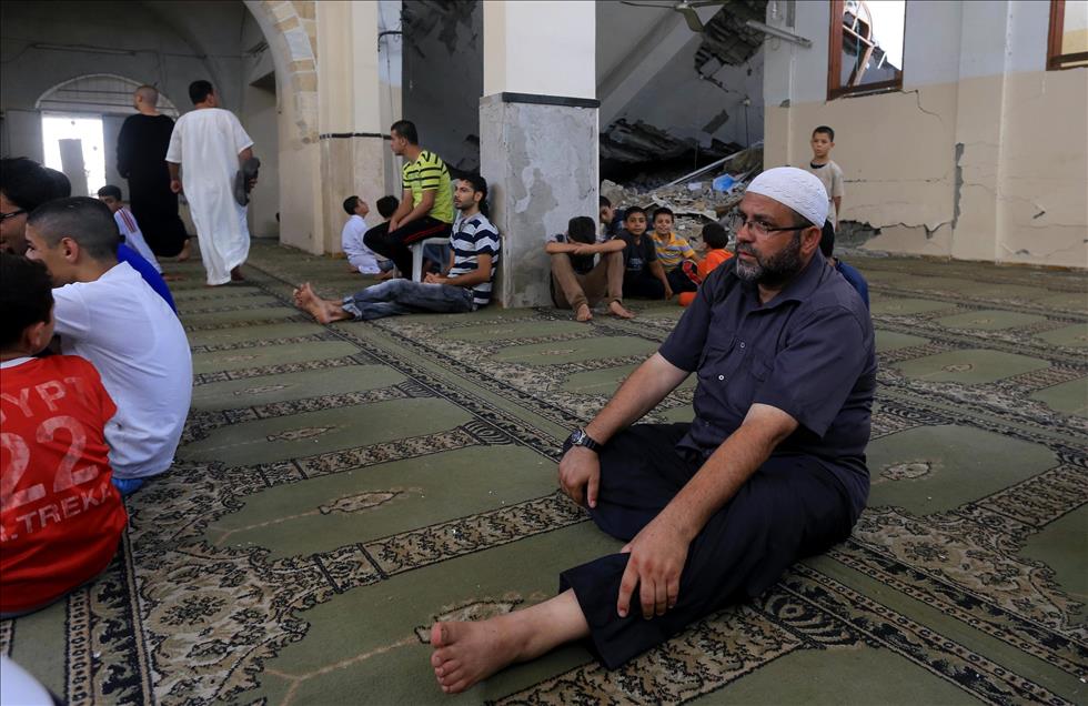 Gazze'de cuma namazı, el şafii camisi