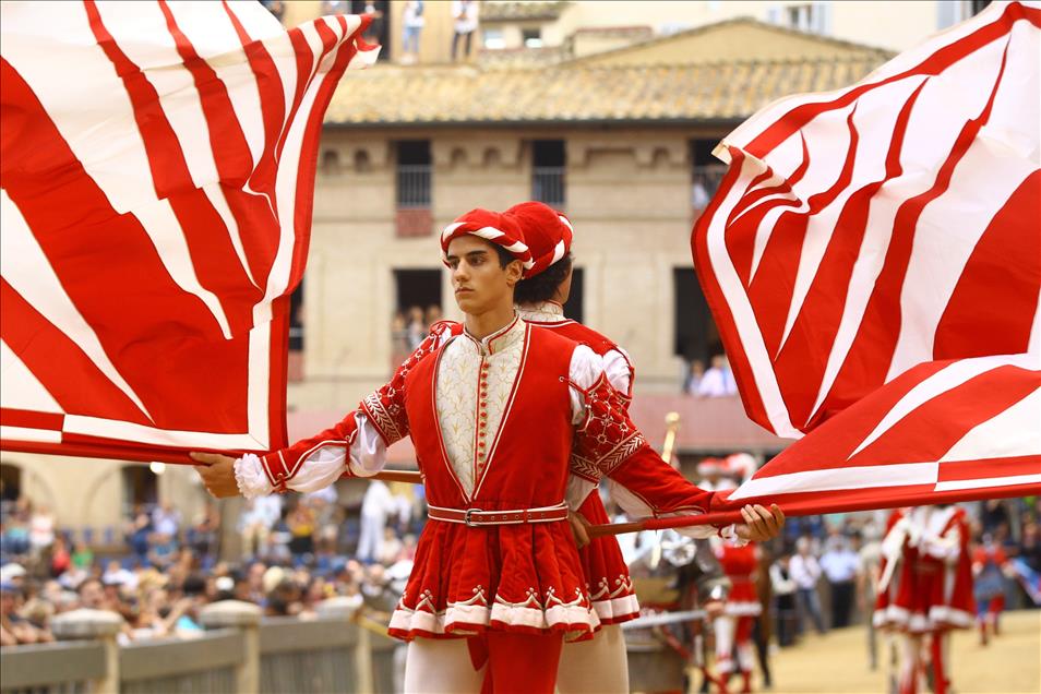 Siena’da dünyaca ünlü Palio Festivali yapıldı