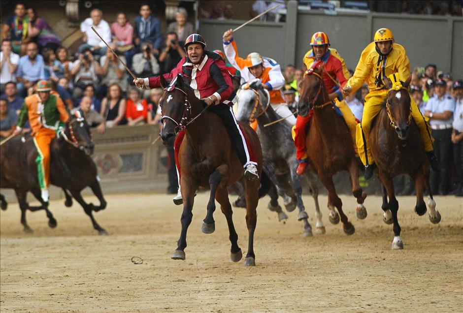 Siena’da dünyaca ünlü Palio Festivali yapıldı
