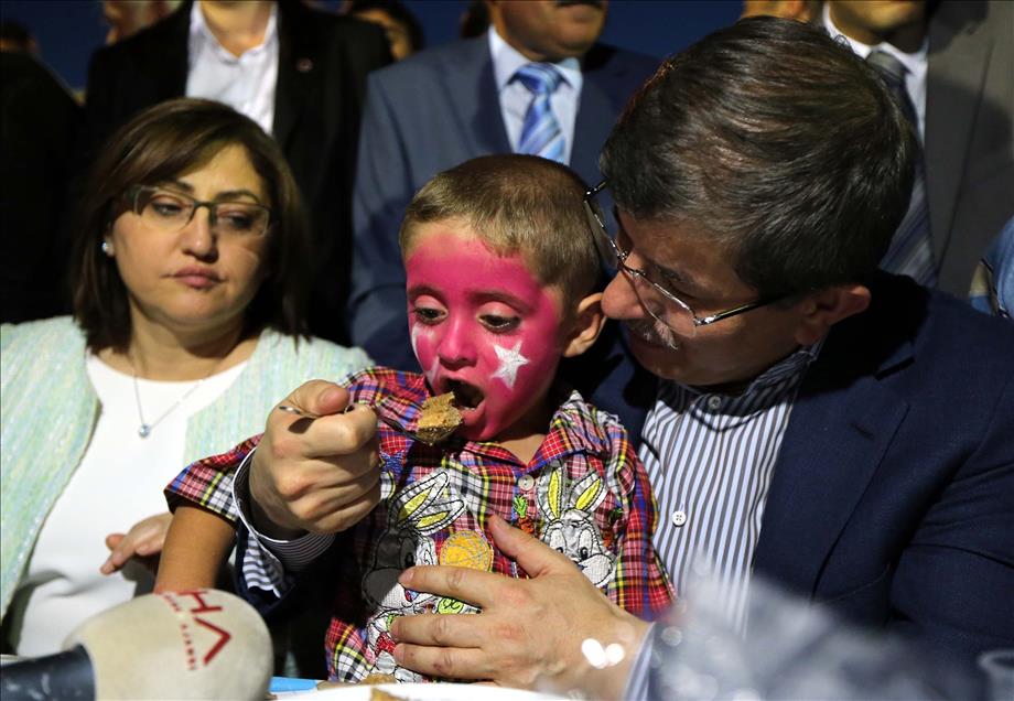 AA Objektiflerinden Ahmet Davutoğlu