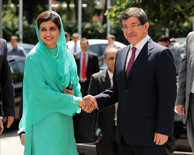 AA Objektiflerinden Ahmet Davutoğlu