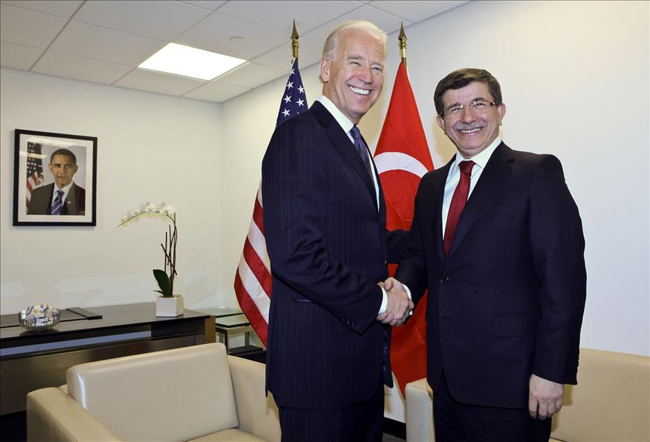 AA Objektiflerinden Ahmet Davutoğlu