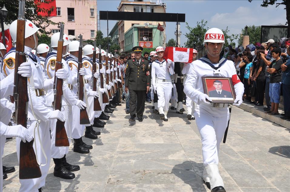Lice'deki heykel gerginliği