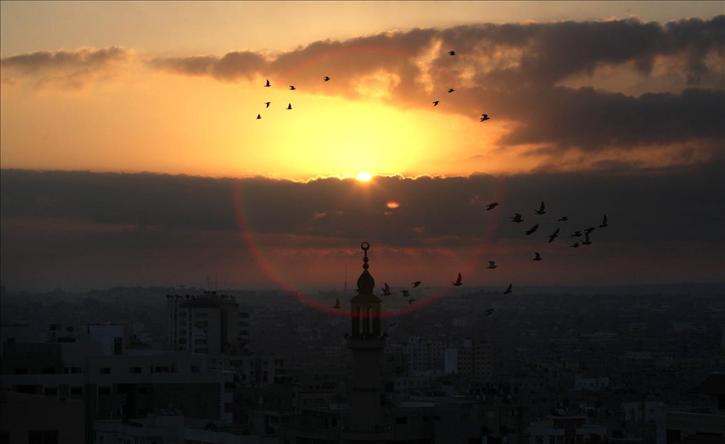 Gazze'de gün doğumu