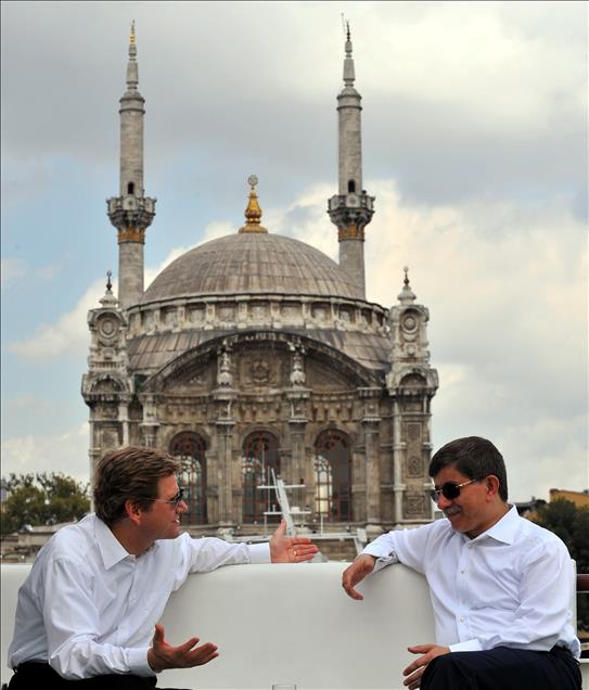 AA Objektiflerinden Ahmet Davutoğlu