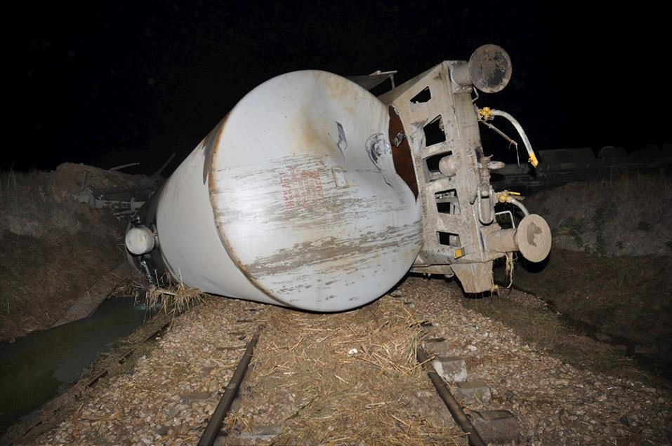 Kayseri'de yük treni devrildi